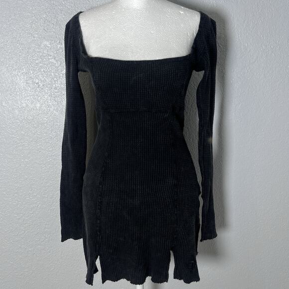 Y2K Style Darker Wavs Dolls Kill Fader Long Sleeve Dress Grundge Rock Small - Picture 1 of 8